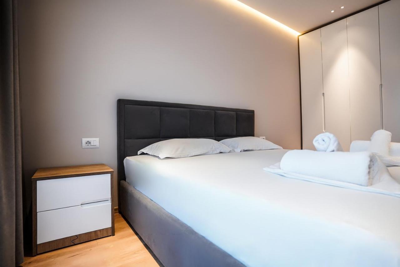 Hidden Gem Tirana 2Br Comfort In Historic Zone Eksteriør bilde